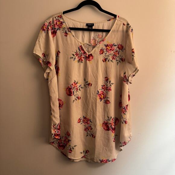 Torrid Floral Print Georgette Keyhole Blouse White Pullover Short Sleeve Sz 2X - Picture 5 of 9